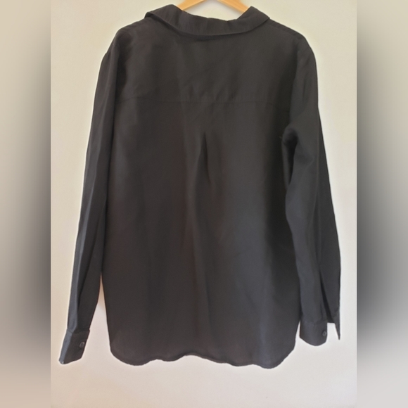 Black Jordache shirt with embroidered silver stars - Picture 6 of 6